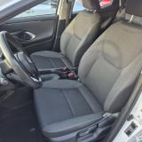 Toyota Yaris IV 1.0 Trend