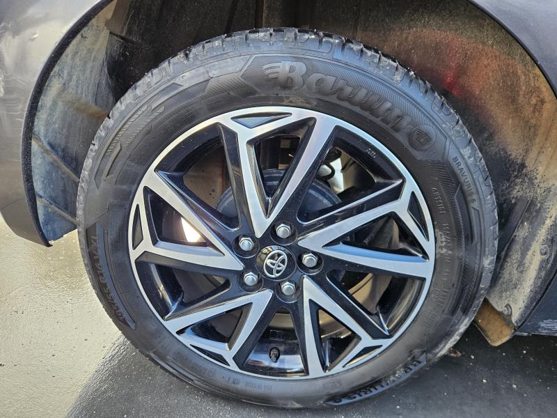 Toyota Yaris IV 1.0 Trend 17