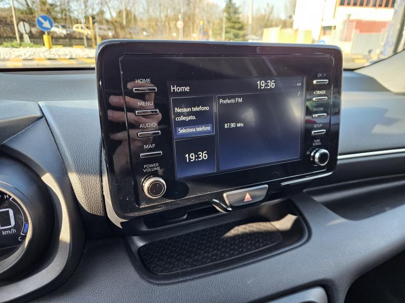 Toyota Yaris IV 1.0 Trend 11