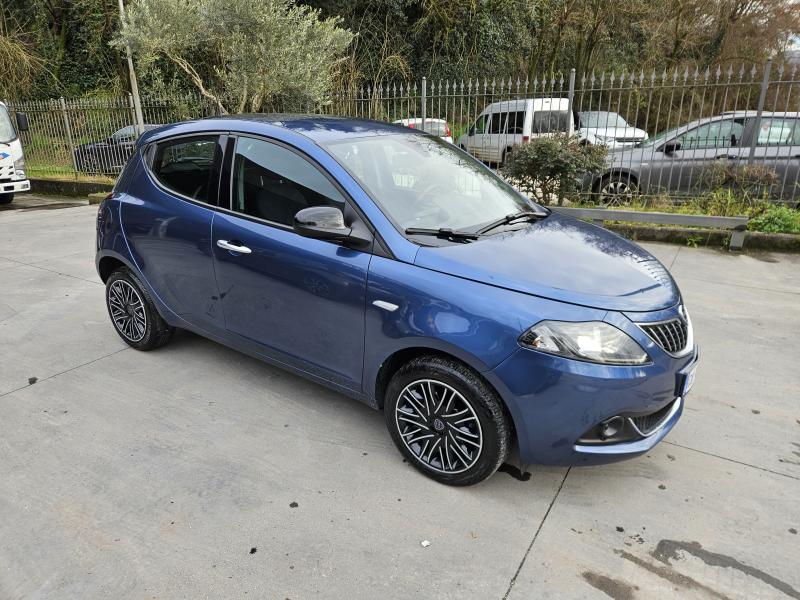 Lancia Ypsilon III 1.0 firefly hybrid Gold 18