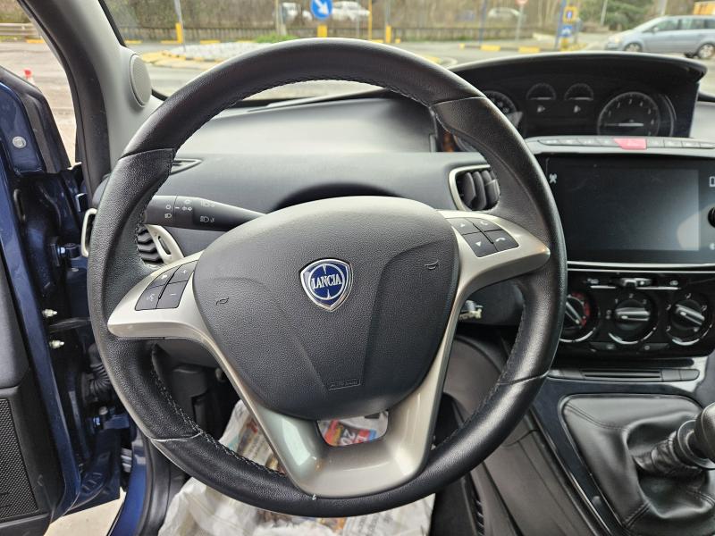 Lancia Ypsilon III 1.0 firefly hybrid Gold 8