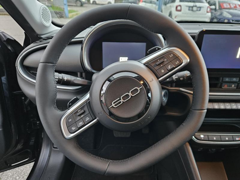 Fiat 600 Hybrid 110 CV DCT MHEV Icon 8