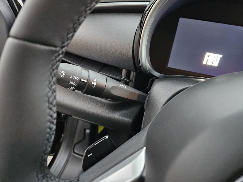 Fiat 600 Hybrid 110 CV DCT MHEV Icon 10