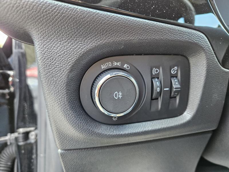 Opel Corsa VI 1.2 GS 100CV 17