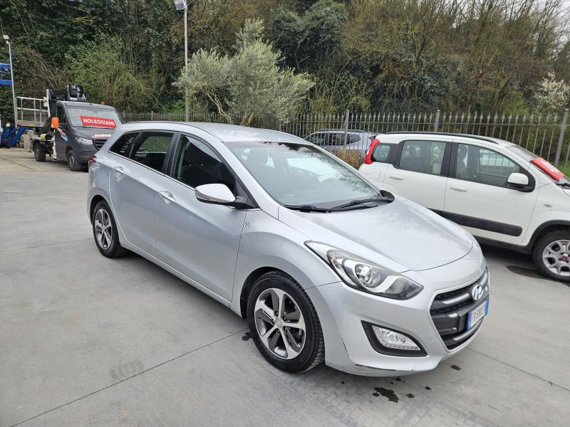 Hyundai i30 II Station Wagon 1.6 crdi Comfort 110cv FL E6 3