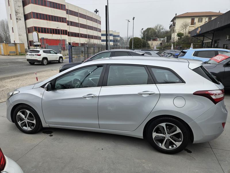 Hyundai i30 II Station Wagon 1.6 crdi Comfort 110cv FL E6 18
