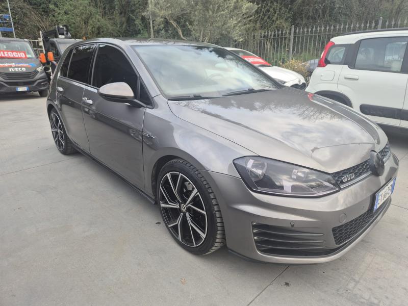 Volkswagen Golf GTD 7 2.0 TDI DSG 5p. BlueMotion Technology 184CV 14
