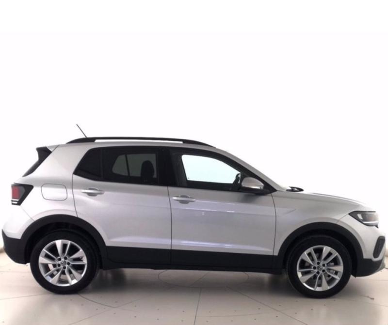 Volkswagen T-Cross 2