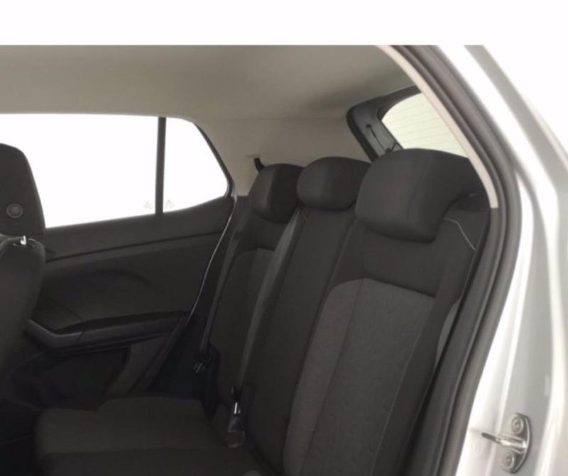 Volkswagen T-Cross 6