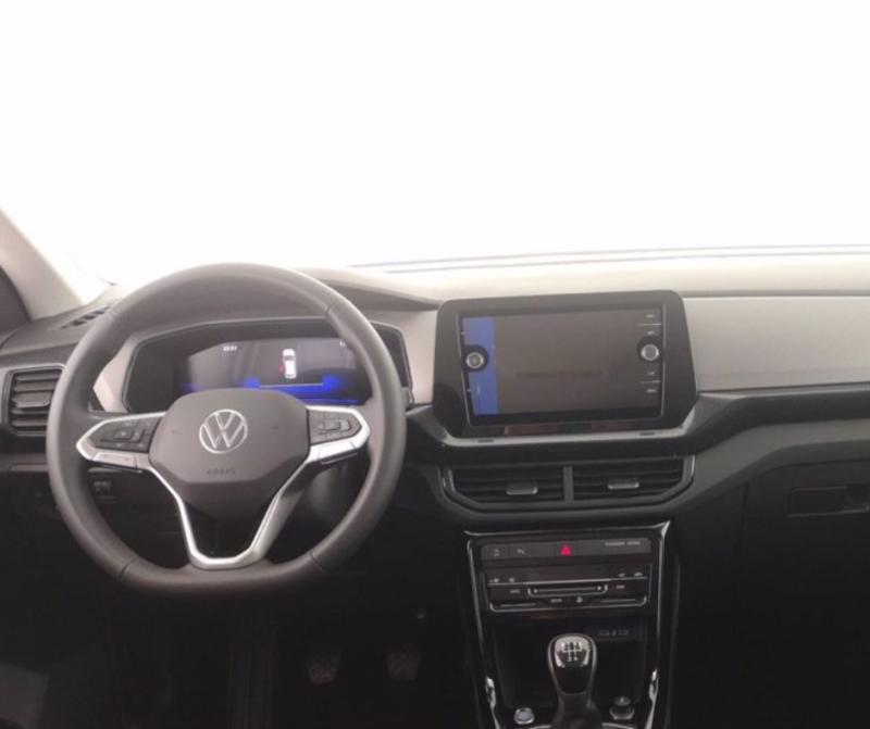Volkswagen T-Cross 7