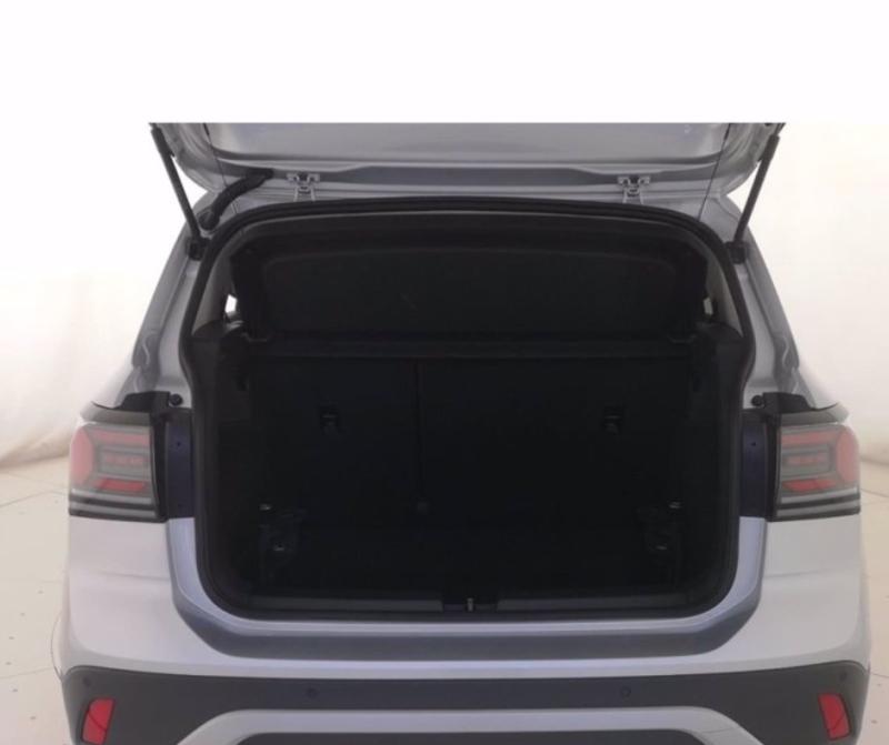 Volkswagen T-Cross 8