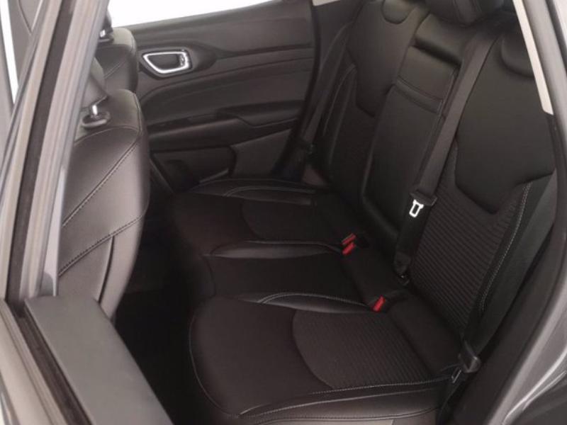 Jeep Compass 7