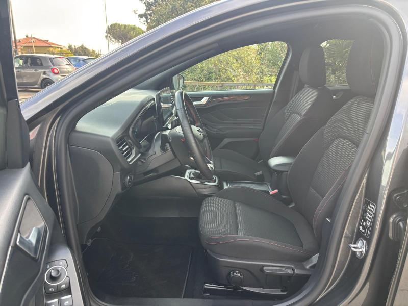 Ford Focus 1.0 Ecoboost h ST-Line Design 125cv " 11