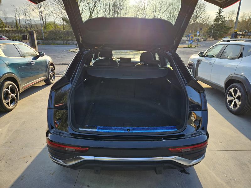 Audi Q5 Sportback 40 2.0 TDI quattro S tronic S line 8