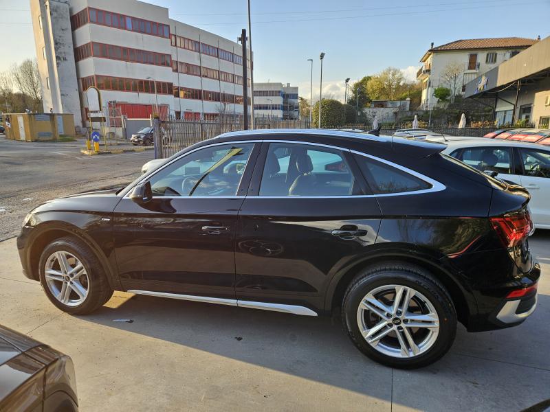 Audi Q5 Sportback 40 2.0 TDI quattro S tronic S line 5