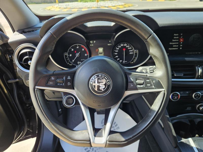 Alfa Romeo Stelvio 2.2 t Business rwd 160cv auto 9