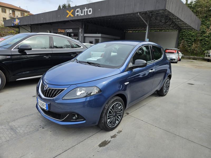 Lancia Ypsilon III 1.0 firefly hybrid Gold 1