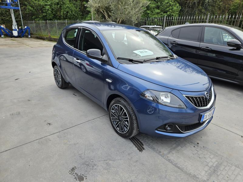 Lancia Ypsilon III 1.0 firefly hybrid Gold 3