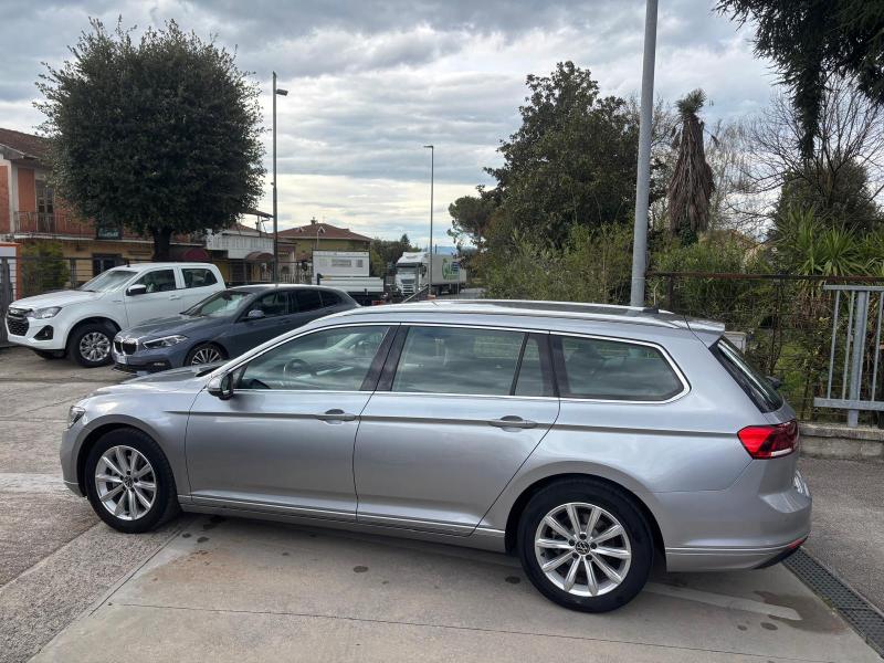 Volkswagen Passat Variant 2.0 Tdi 150cv Dsg " Navi - Cambio F1 - Led - Pdc - Sedili Elettrici " 2