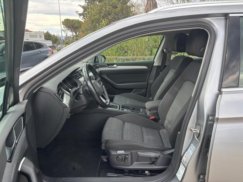 Volkswagen Passat Variant 2.0 Tdi 150cv Dsg " Navi - Cambio F1 - Led - Pdc - Sedili Elettrici " 9