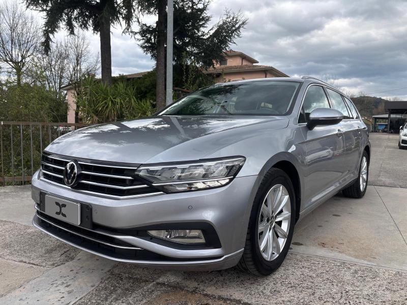 Volkswagen Passat Variant 2.0 Tdi 150cv Dsg " Navi - Cambio F1 - Led - Pdc - Sedili Elettrici " 13