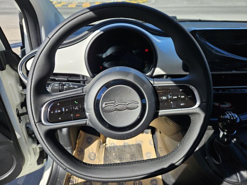 Fiat 500 Berlina Hybrid Icon 8