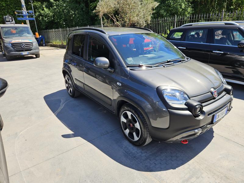 Fiat Panda III Cross 1.0 firefly hybrid City Cross s 16
