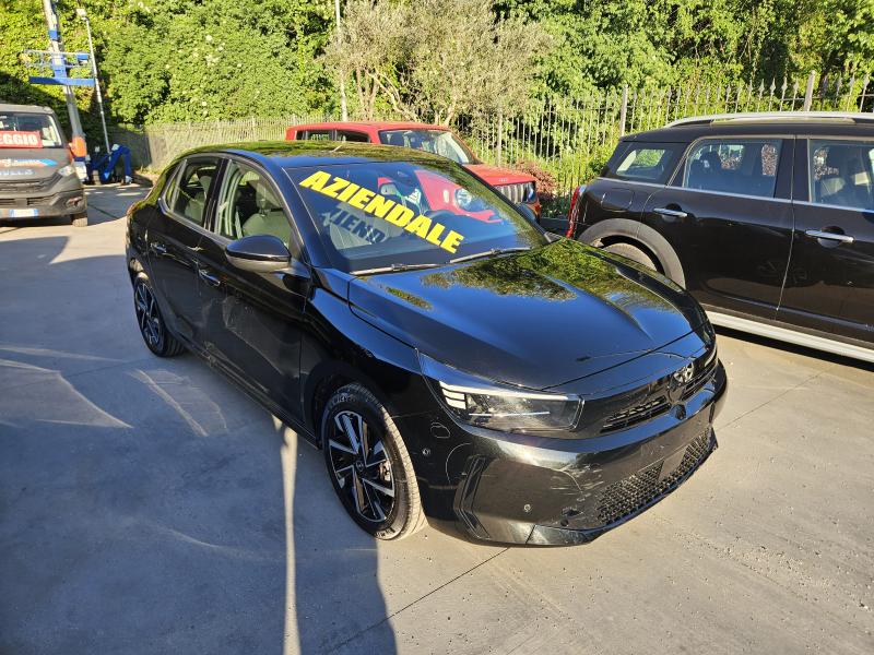 Opel Corsa GS 1.2 MT6 100CV 4
