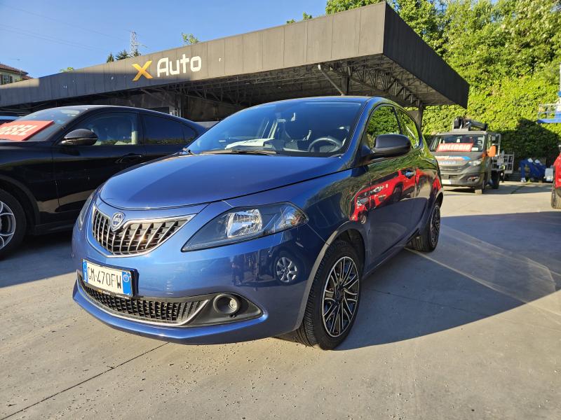 Lancia Ypsilon III 1.0 firefly hybrid Gold 1