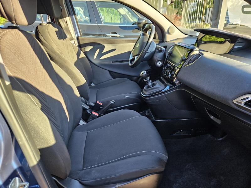 Lancia Ypsilon III 1.0 firefly hybrid Gold 16