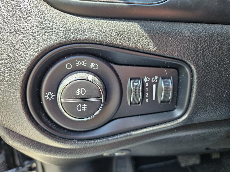Jeep Renegade 1.3 T4 190CV PHEV 4xe AT6 Limited 13