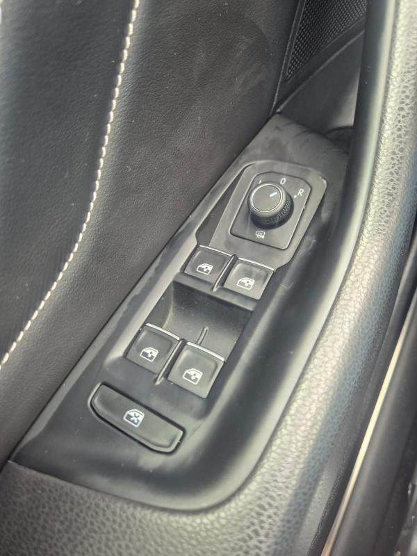 Volkswagen Passat VIII Variant 1.5 tsi Business 150cv dsg 14