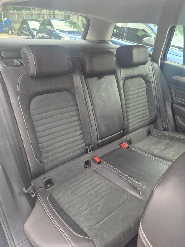 Volkswagen Passat VIII Variant 1.5 tsi Business 150cv dsg 18