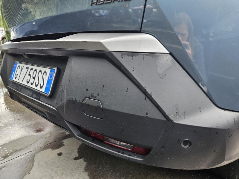 Peugeot 3008 III 1.2 hybrid GT 145cv e-dcs6 18