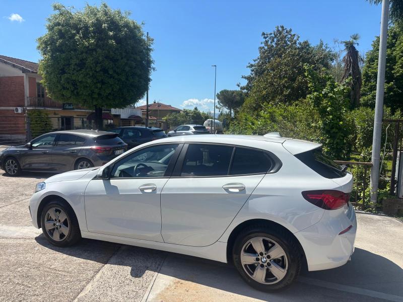 BMW 116 d Business " Cambio automatico - Navi - Led - Pdc " 3