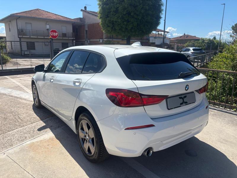 BMW 116 d Business " Cambio automatico - Navi - Led - Pdc " 4