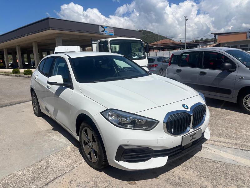 BMW 116 d Business " Cambio automatico - Navi - Led - Pdc " 8