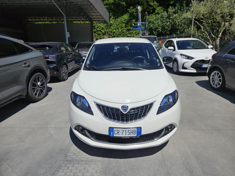 Lancia Ypsilon III 1.0 firefly hybrid Gold 17