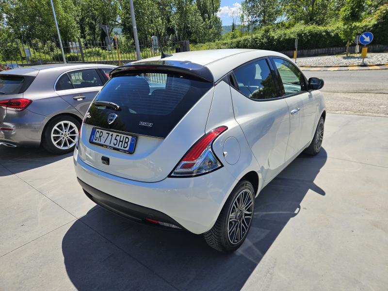 Lancia Ypsilon III 1.0 firefly hybrid Gold 5
