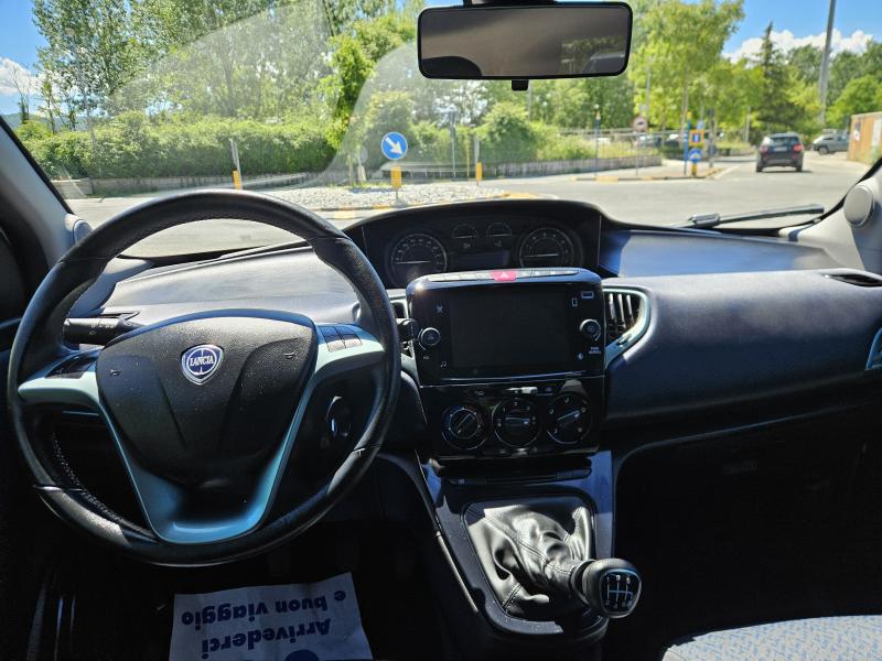 Lancia Ypsilon III 1.0 firefly hybrid Gold 3