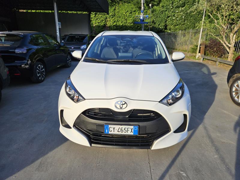 Toyota Yaris IV 1.5h Active 18