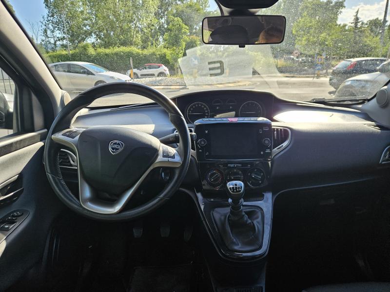 Lancia Ypsilon Ypsilon III 1.0 firefly hybrid Gold 2