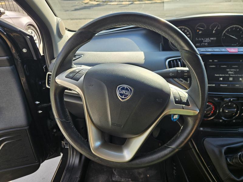 Lancia Ypsilon Ypsilon III 1.0 firefly hybrid Gold 9