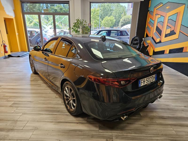 Alfa Romeo Giulia 2.2 t Super 150cv auto 15