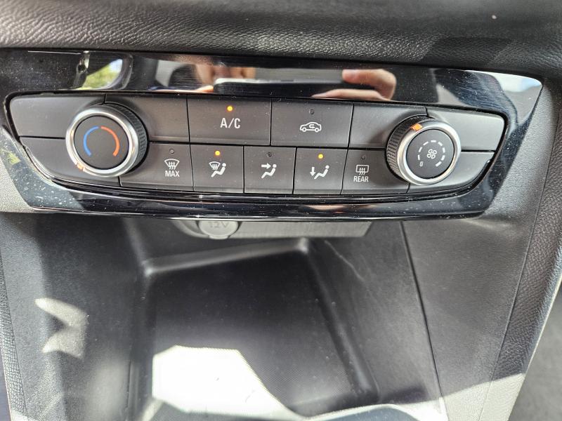 Opel Corsa VI 1.2 Elegance 11