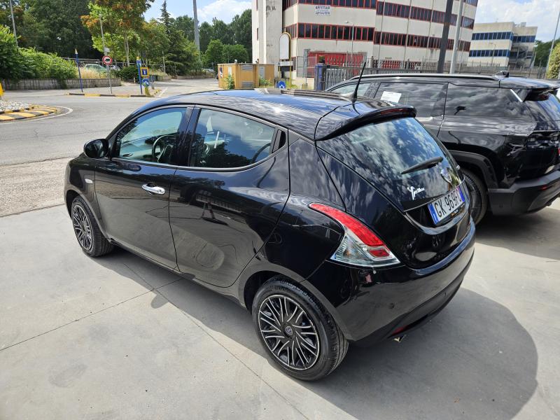 Lancia Ypsilon III 1.0 firefly hybrid Gold 5