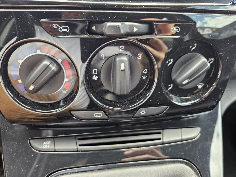 Lancia Ypsilon III 1.0 firefly hybrid Gold 13