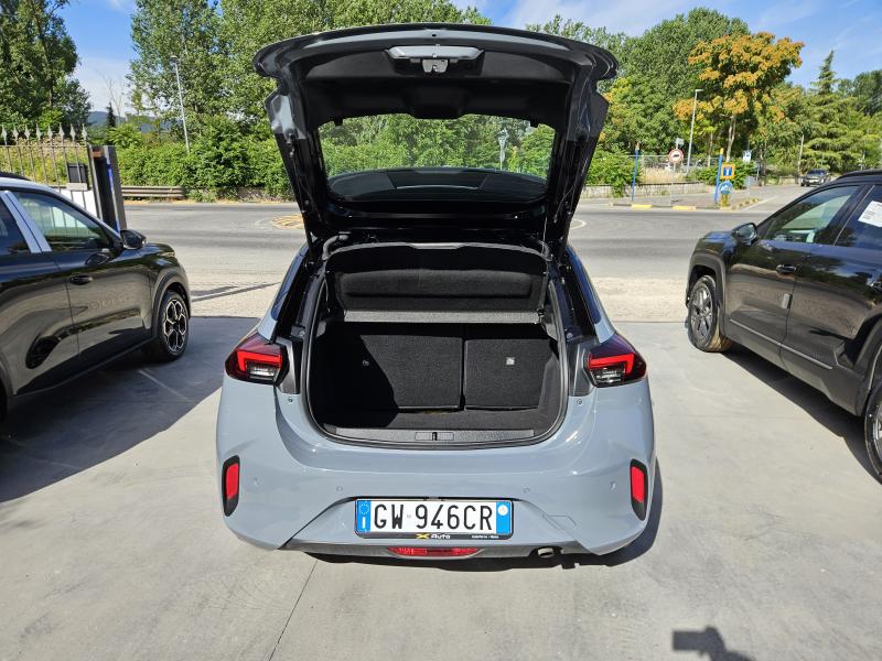 Opel Corsa 1.2 GS 7