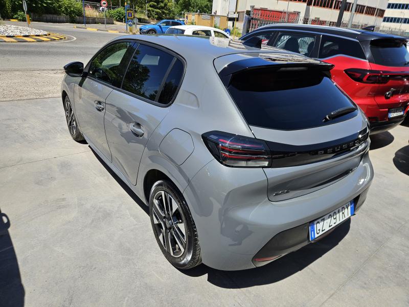 Peugeot 208 II 1.2 puretech Allure 4