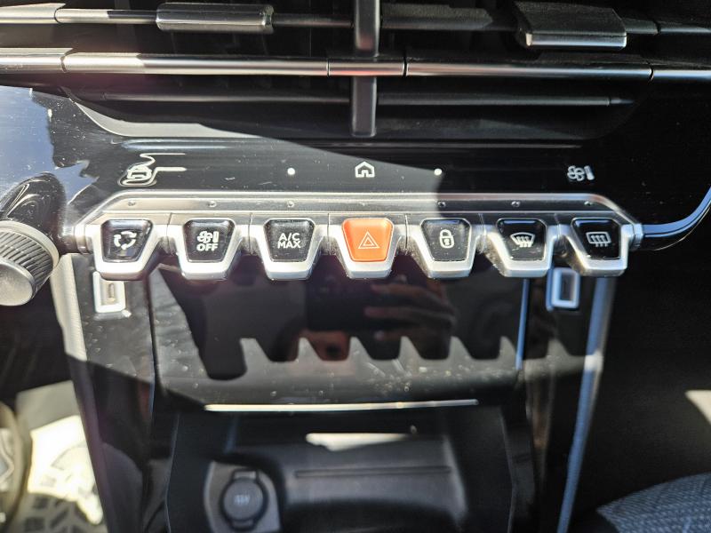 Peugeot 208 II 1.2 puretech Allure 12